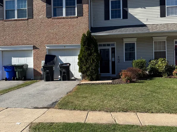 12 Paynter St, Bear, DE 19701