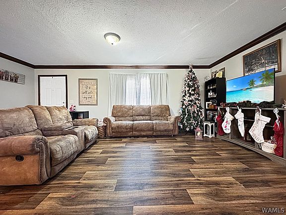 3rd image of 3201 County Road 49