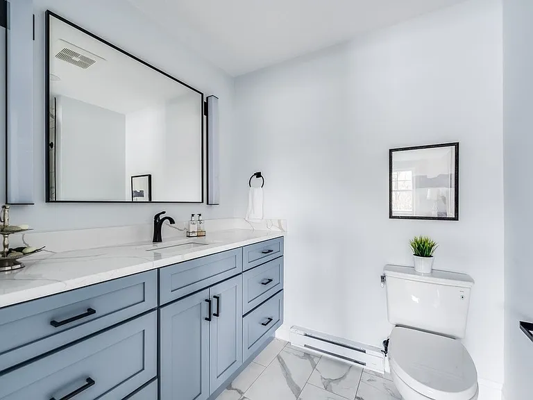 451 Essex St #2 — Photo 13