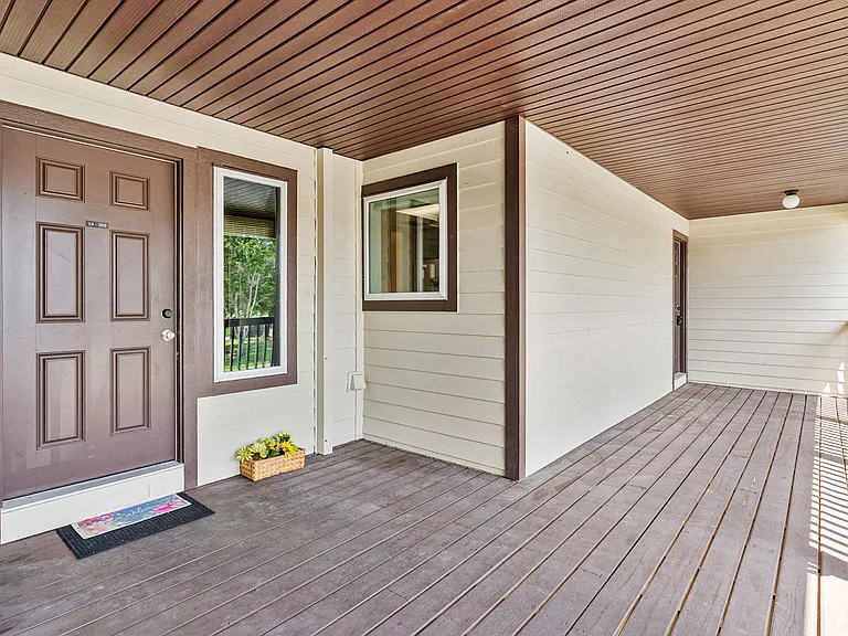 14202 Sandalwood Dr — Photo 1