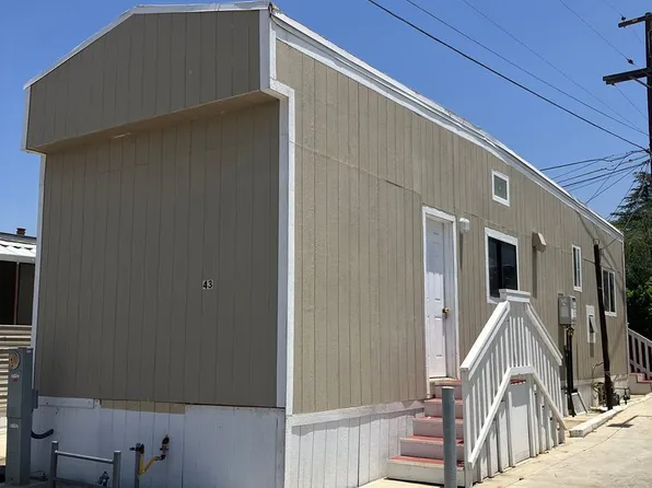 Hitching Post, 34642 Yucaipa Blvd Space 43, Yucaipa, CA 92399
