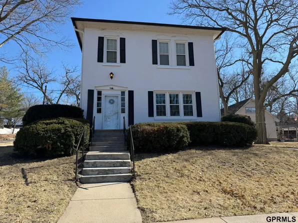 944 Forest Ave, Crete, NE 68333
