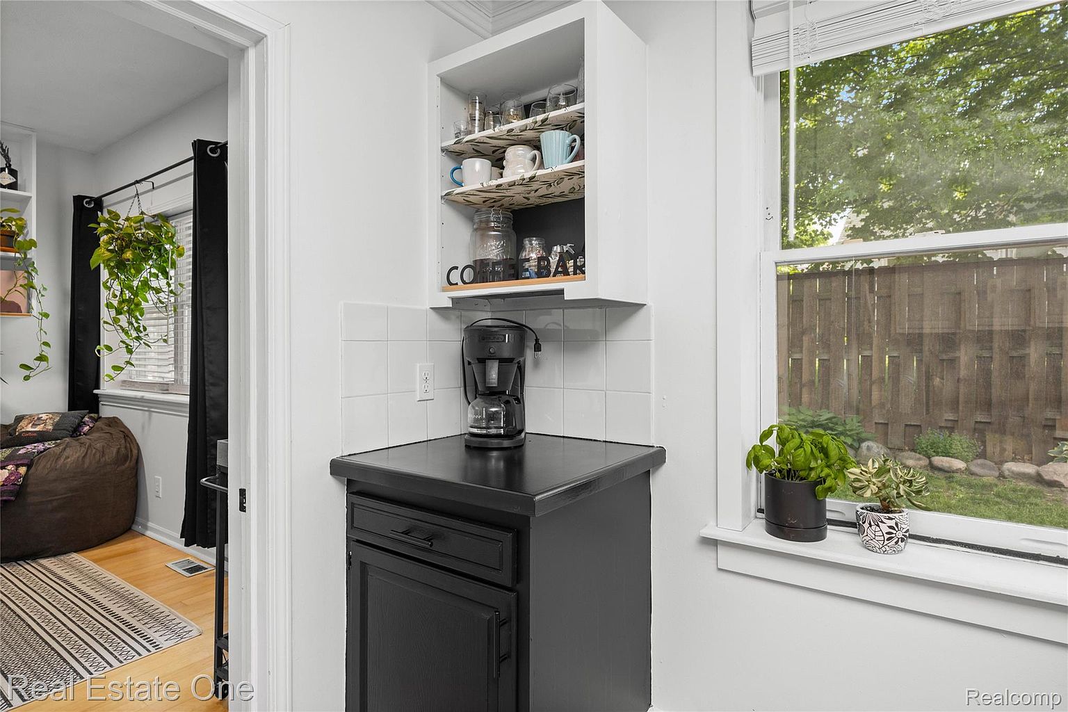 225 1st St, photo 20