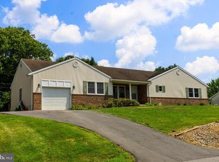 13929 Green Mountain Dr, Maugansville, MD 21767