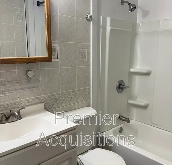 2108 Fernwood Pl — Photo 7