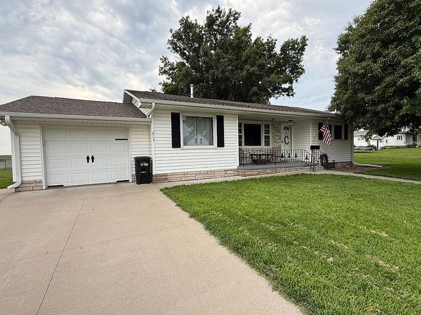 213 3rd Ave