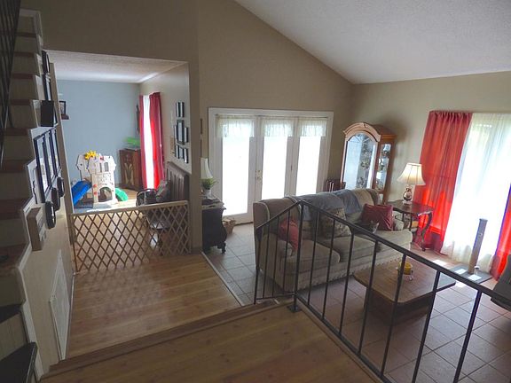 4th image of 1941 Belcaro Dr