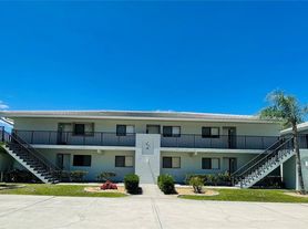 1211 Saxony Cir, Punta Gorda, FL
