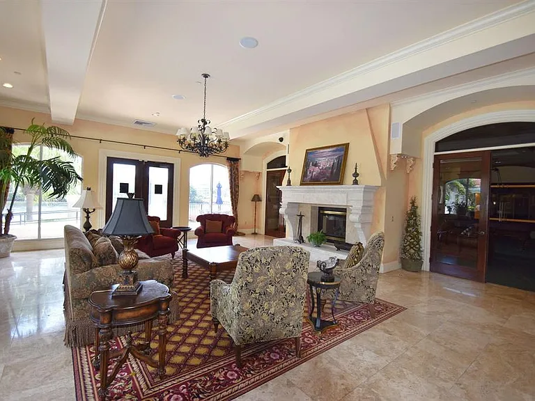 3421 Tuscany Way — Photo 34