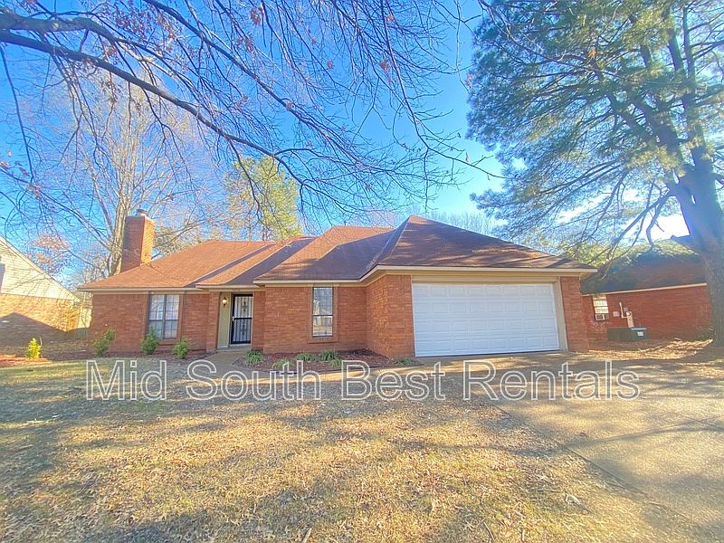 1st image of 7850 Meadow Trail Dr