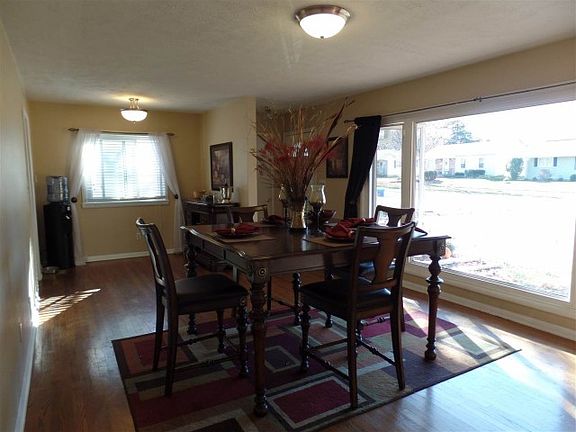 4th image of 1507 Roncevalles Ave