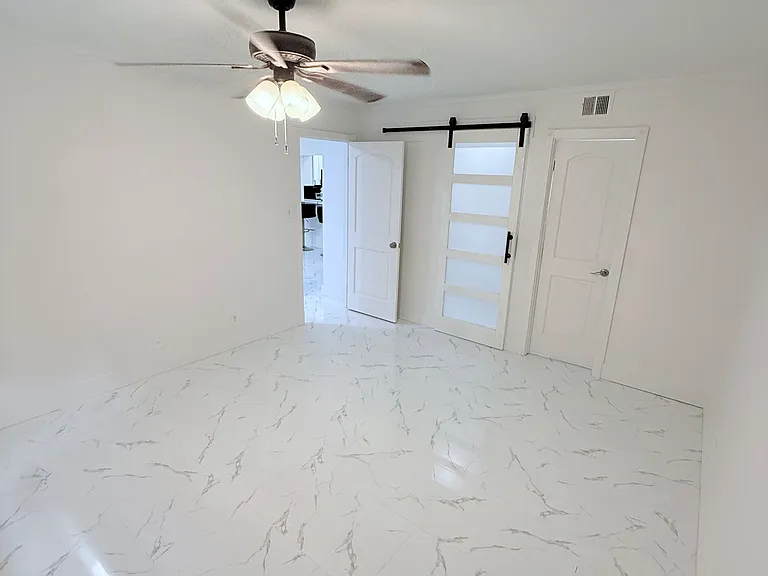 140 S Cypress Rd #115 — Photo 15