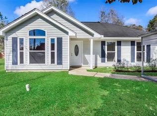 28609 E Phillip St, Lacombe, LA 70445