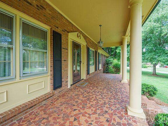 5th image of 1602 Arden Dr