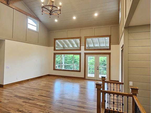 Beautiful stained oak custom trim through out the house