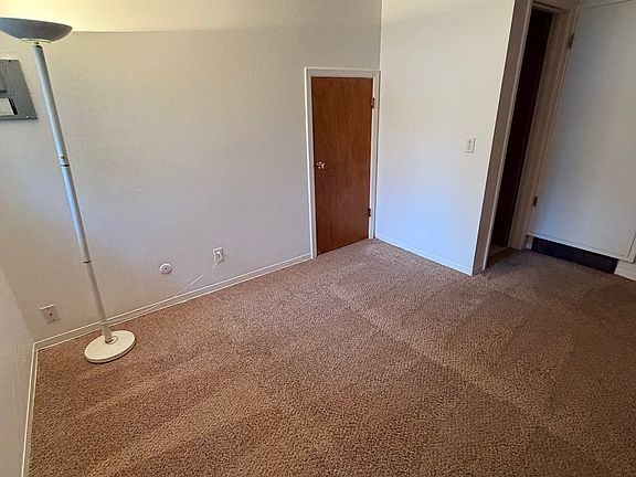 4th image of 1332 6th St #1