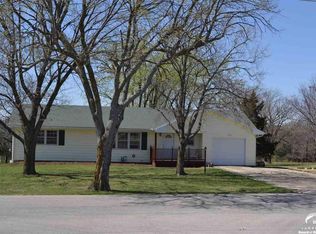 3425 SE Tecumseh Rd, Tecumseh, KS 66542