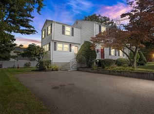 31 Eisenhower Rd, Weymouth, MA 02190