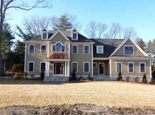 12 Hummingbird Ln, Walpole, MA 02081