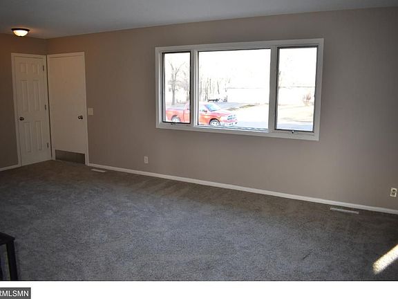 5th image of 11341 Jersey Ave N