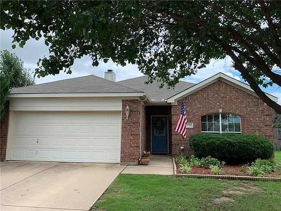 2nd image of 4739 Topaz Ln