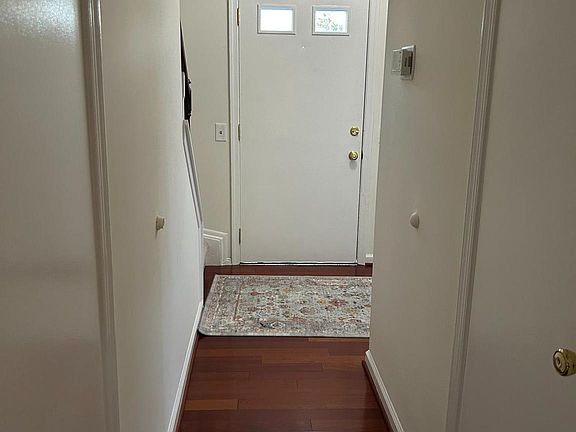 3rd image of 18216 Metz Dr
