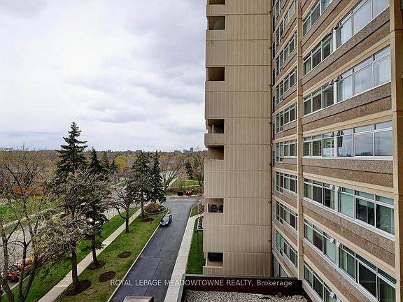 5th image of 1359 White Oaks Blvd #504