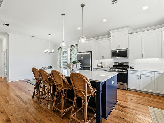 4th image of 3857 Broadmore Ln