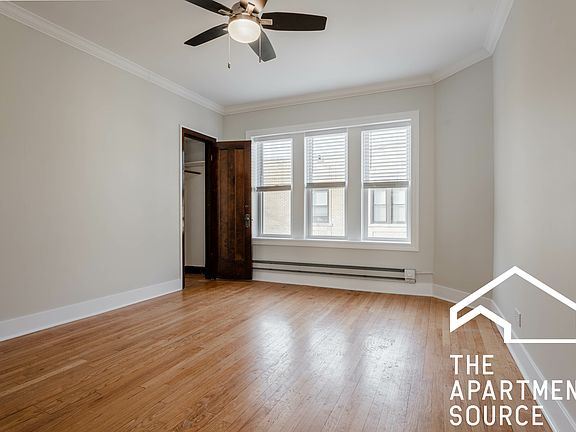 4th image of 3816 N Greenview Ave #3E