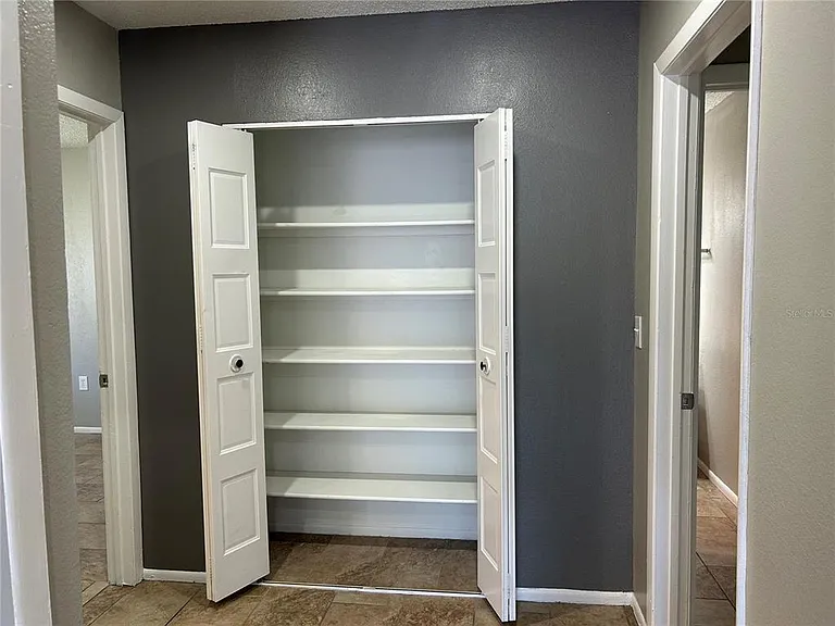 4405 S Semoran Blvd #8 — Photo 11