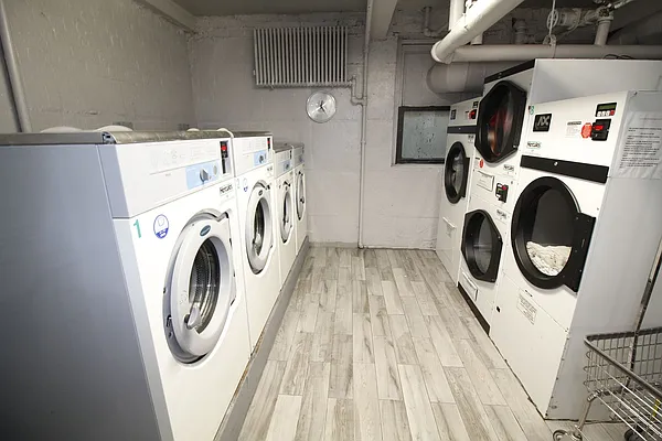 Sold by Realty Nerd | media 17