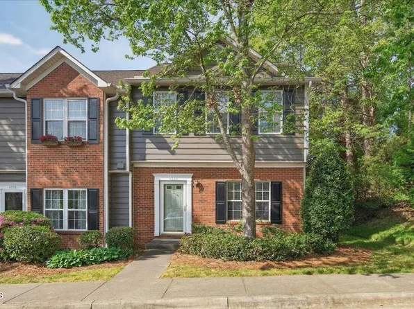 4350 Pine Springs Ct, Raleigh, NC 27613