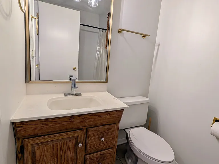 233 Sunset Ct #233 — Photo 8
