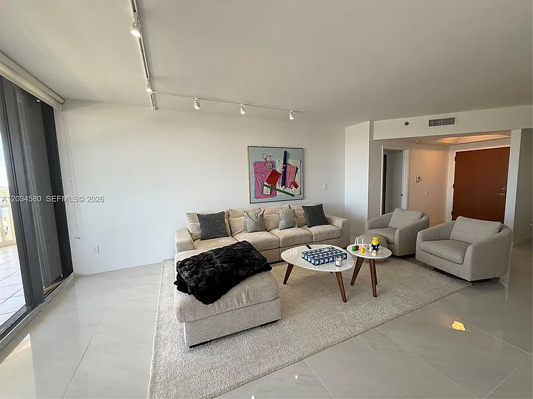 2000 Island Blvd #1603 — Photo 4