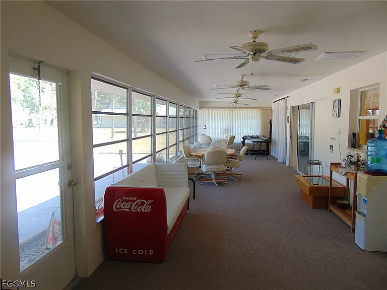 1092 Riverbend Dr — Photo 11