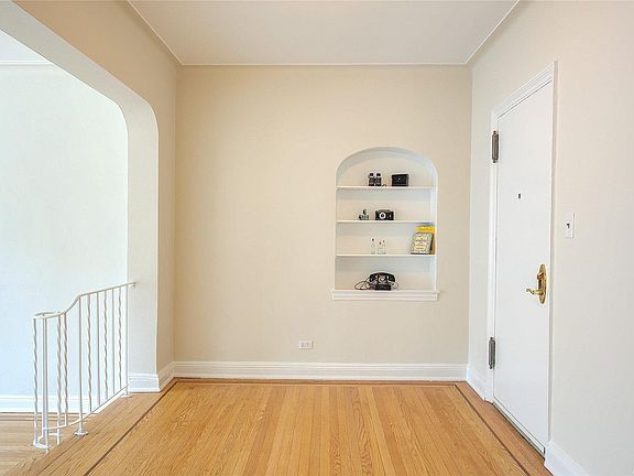 4th image of 35-25 77th St #B61