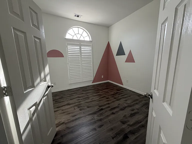 4708 Hatton Dr — Photo 7