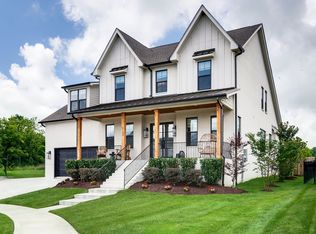 2123 Burgin Dr #2, Thompsons Station, TN 37179