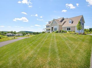 6 Knoll Ridge Ct, Brewster, NY 10509