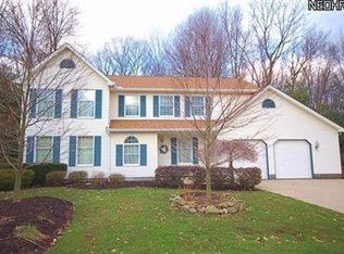 329 Deer Creek Trl, Cortland, OH