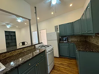 Rented by KNOCKKNOCK LLC