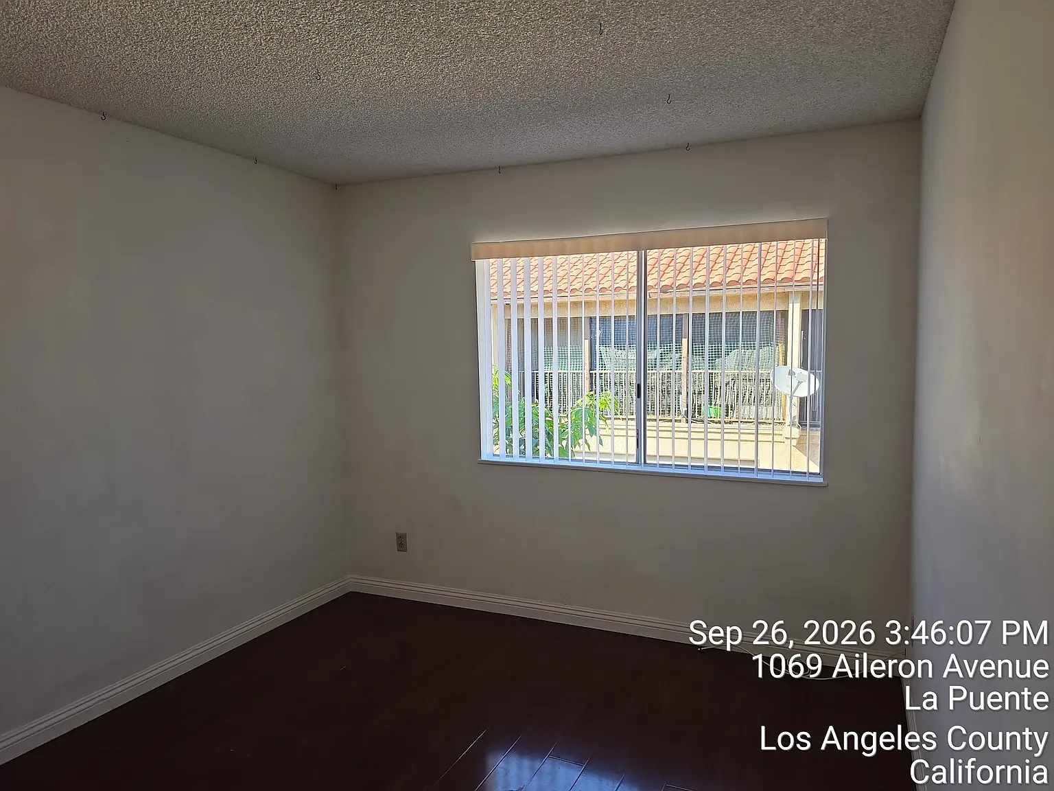 3 bed, 2.5 bath, 1000 sqft, $2,850 — Photo 2