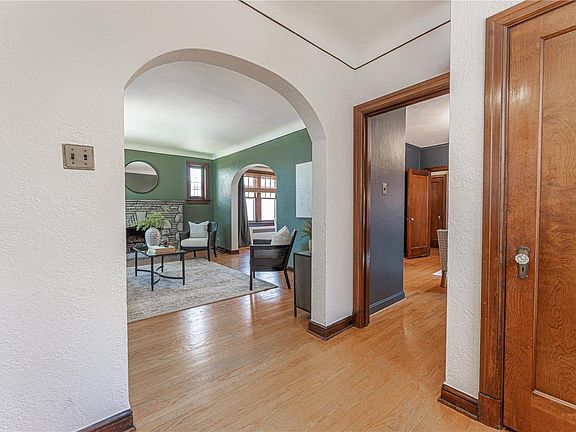 4th image of 6432 Sutherland Ave