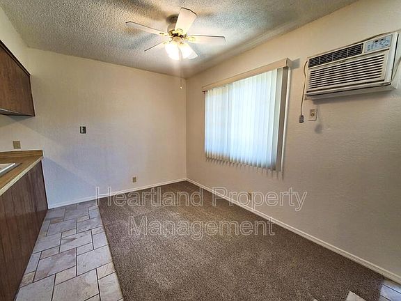 3rd image of 122 S Anza St