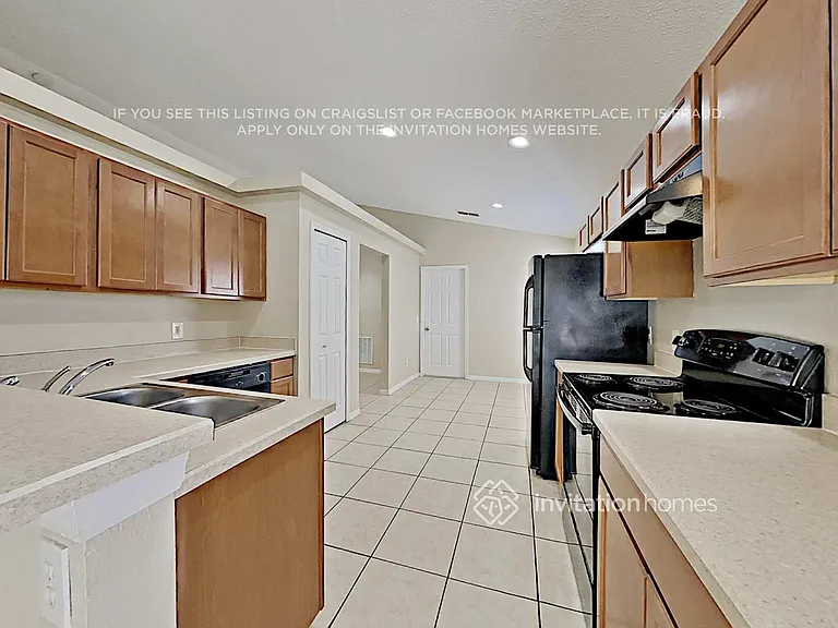 16524 Golden Eagle Blvd — Photo 8