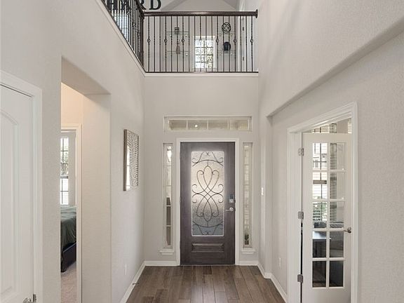 3rd image of 1928 Lakeside Ranch Rd