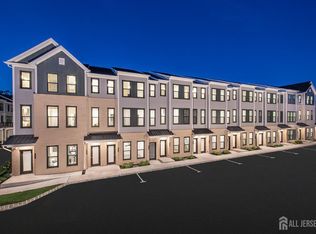 1108 Greenwich Dr, Princeton Junction, NJ 08550