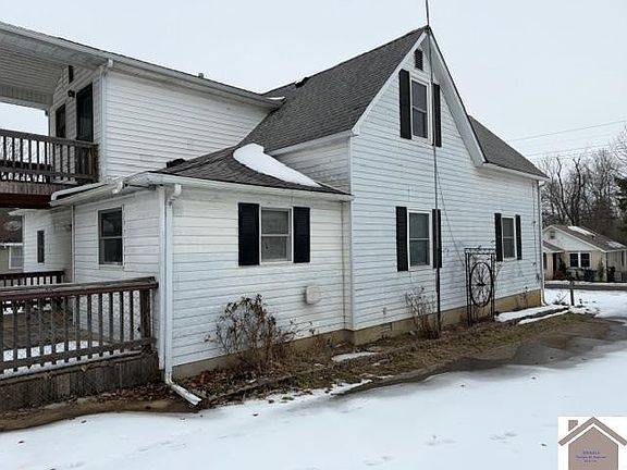 2nd image of 815 S 9th St