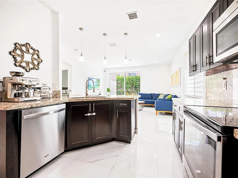 445 Conservation Dr — Photo 12