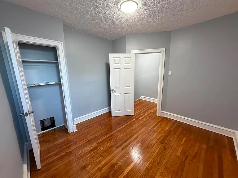 2904 S 62nd St — Photo 13
